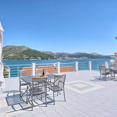 Apartments Marina Pensjonat 3*