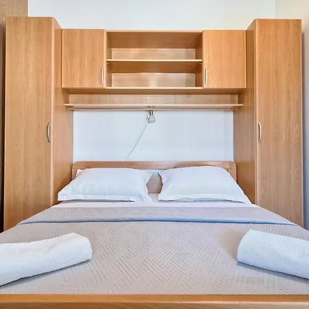 Apartments Marina Gostinjska kuća