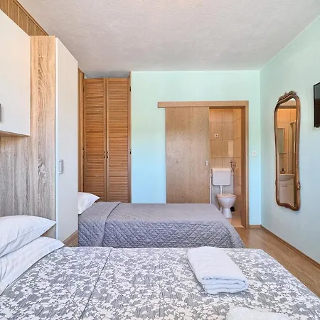 Apartments Marina Gostinjska kuća 3*